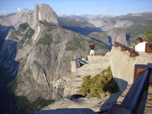 Von hier aus könnte bald eine Seilbahn zum Half  Dome führen. Foto: Stefan Kremer