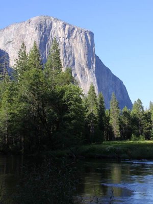 Blick vom Valley View über den Merced River auf El Capitan. Foto: Stefan Kremer