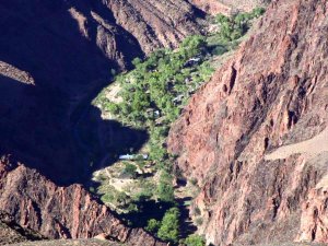 Phantom Ranch vom Mather Point aus gesehen. Foto: Stefan Kremer