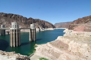 Blick auf Lake Mead beim Hoover Staudamm. Foto: Martin Blechschmidt