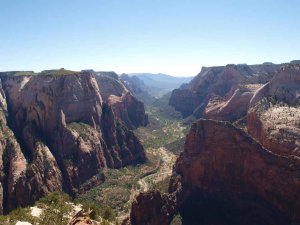 Ausblick vom Observation Point auf den Zion Canyon. Foto: Frank Hennemann